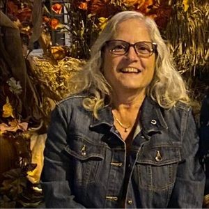 Meet your Posher, Nancy